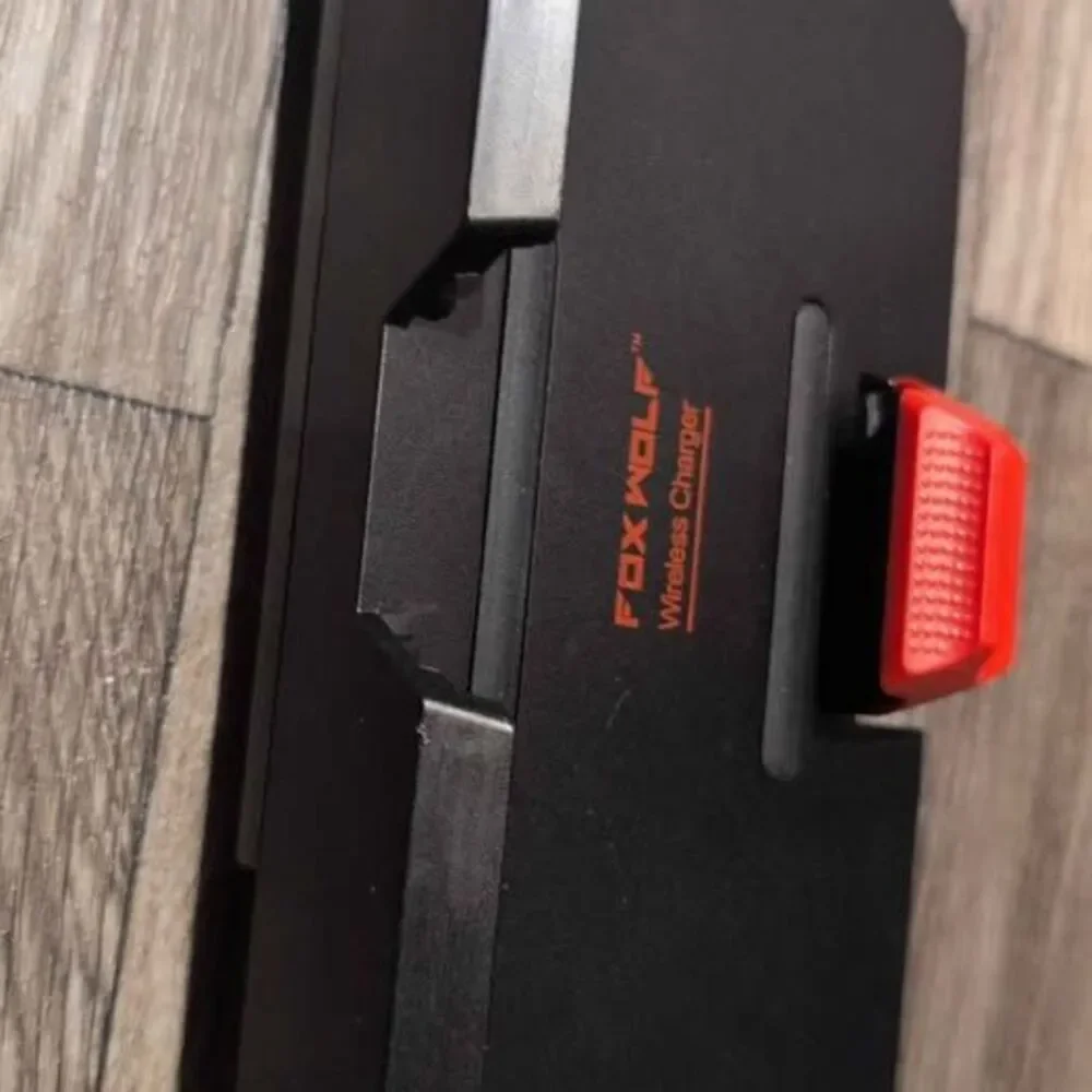 FOX WOLF Wireless Charger